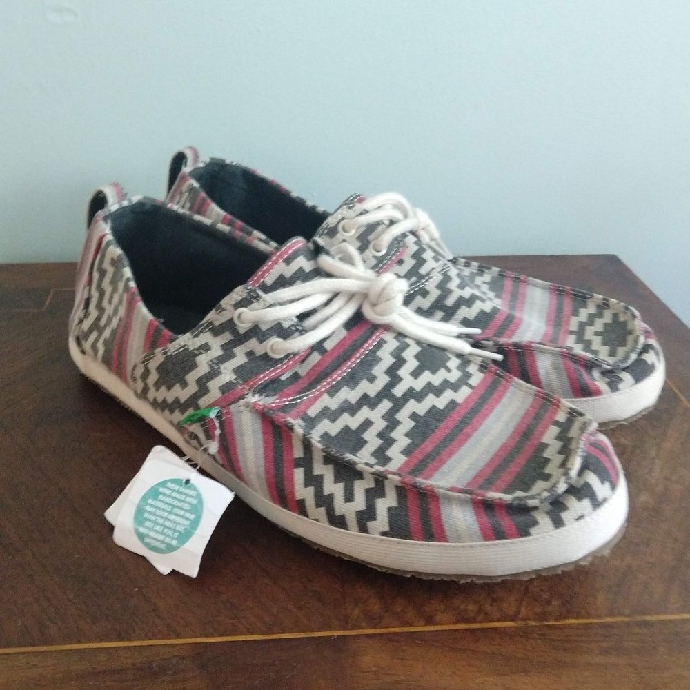 Mens Sanuk Slips Ons, Summer Shoes Size 13 Men